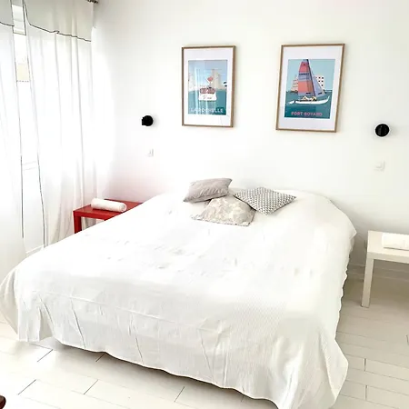 Maison Centre Avec Jardin , Terrasse, Et Garage Velos *