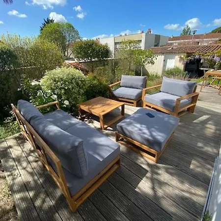 Holiday home Maison Centre Avec Jardin , Terrasse, Et Garage Velos